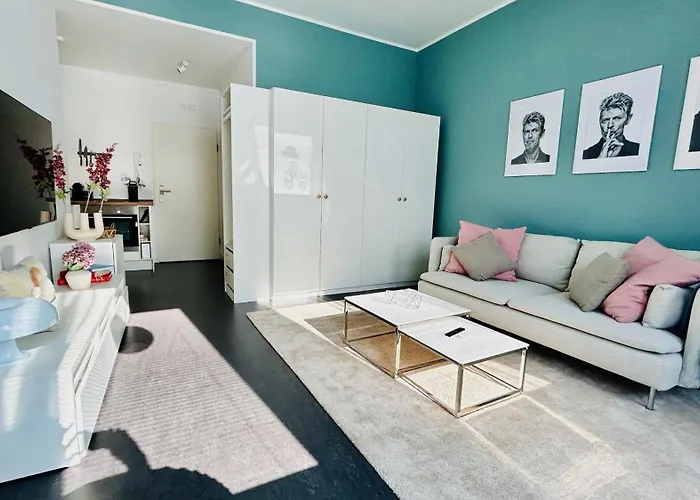 Skyview Studio Apartments At Berlin Kreuzberg-Mitte