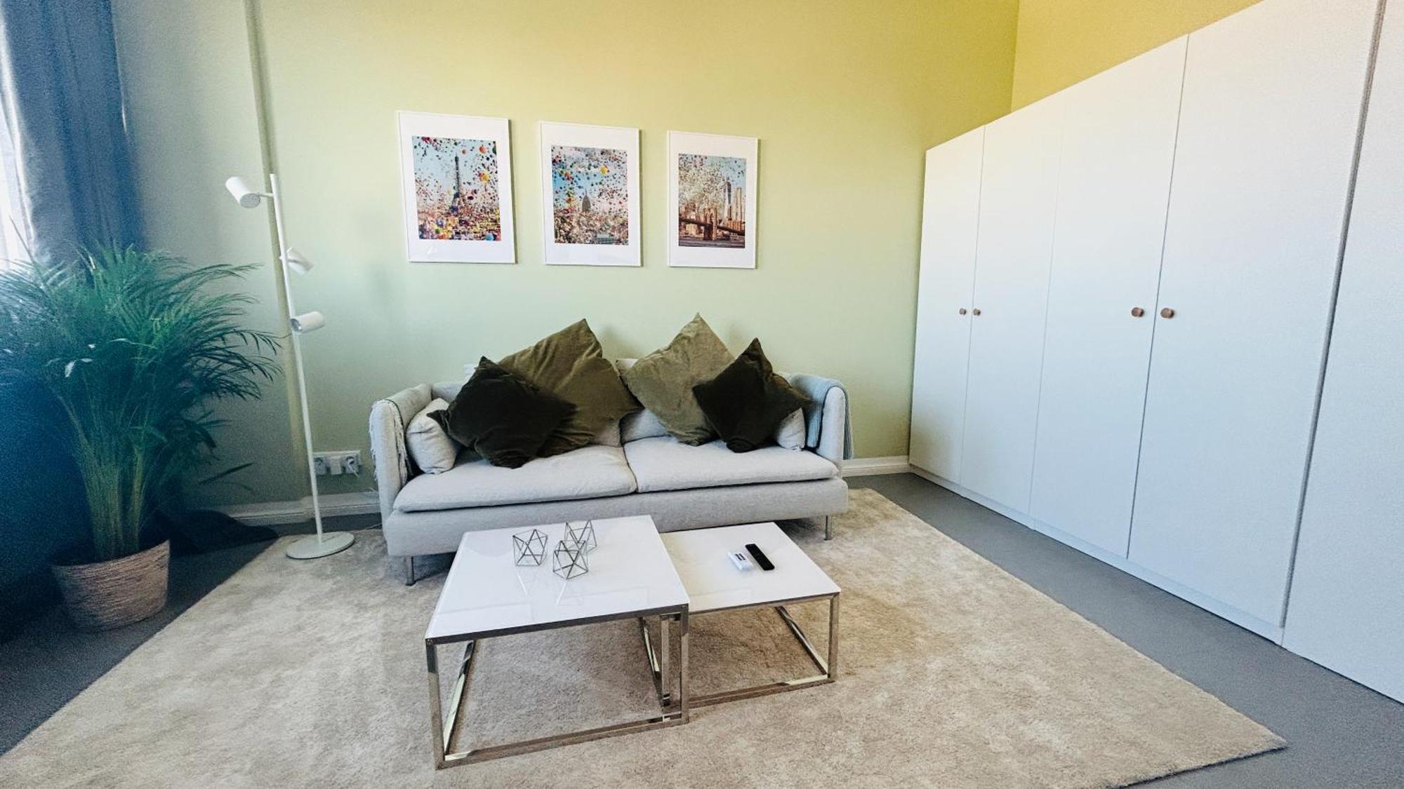 Skyview Studio At Kreuzberg-mitte Appartement Berlijn